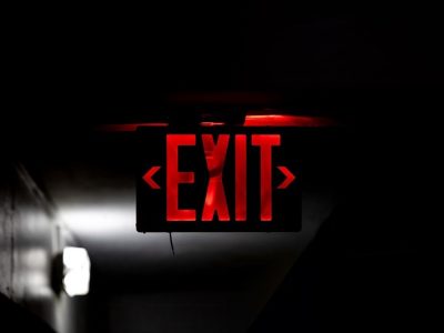 When Should You Exit A Trade Before Your Stop Is Hit?